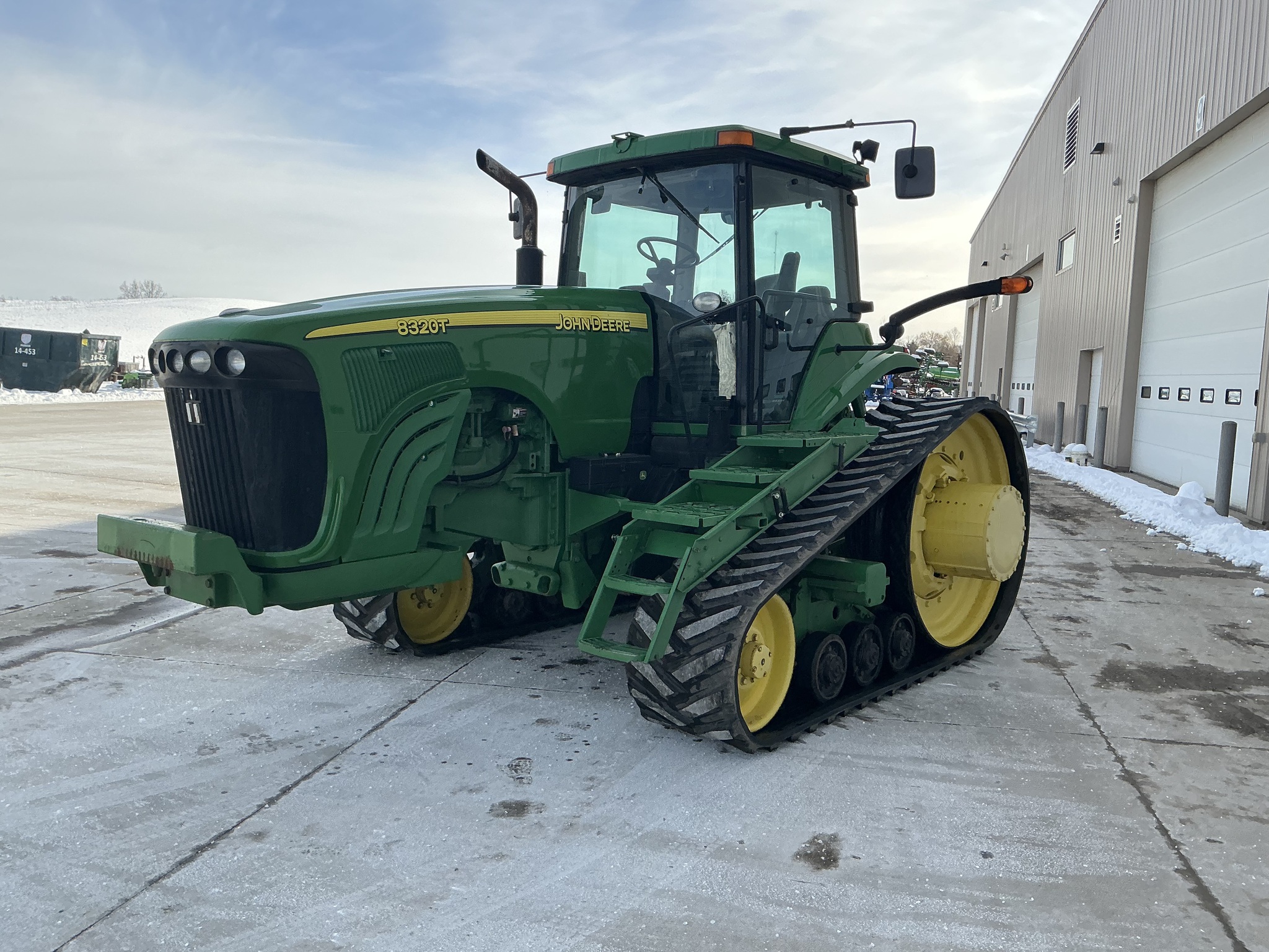 2003 John Deere 8320T Image 7