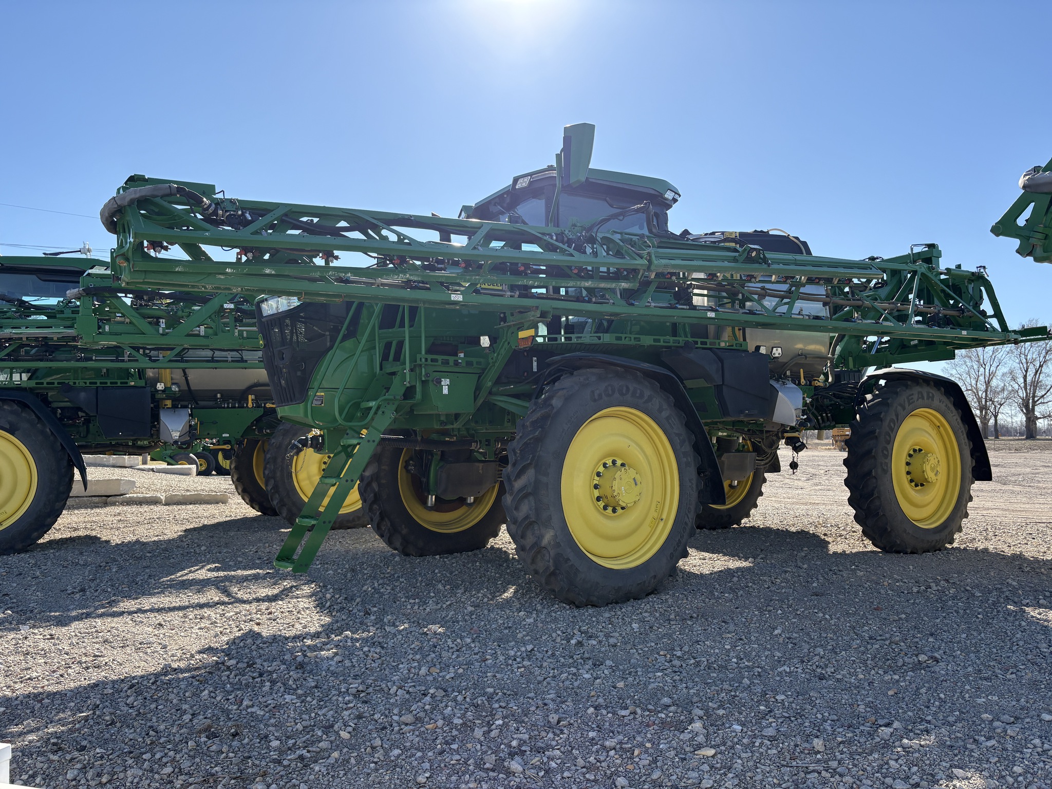 2023 John Deere 612R Image 1