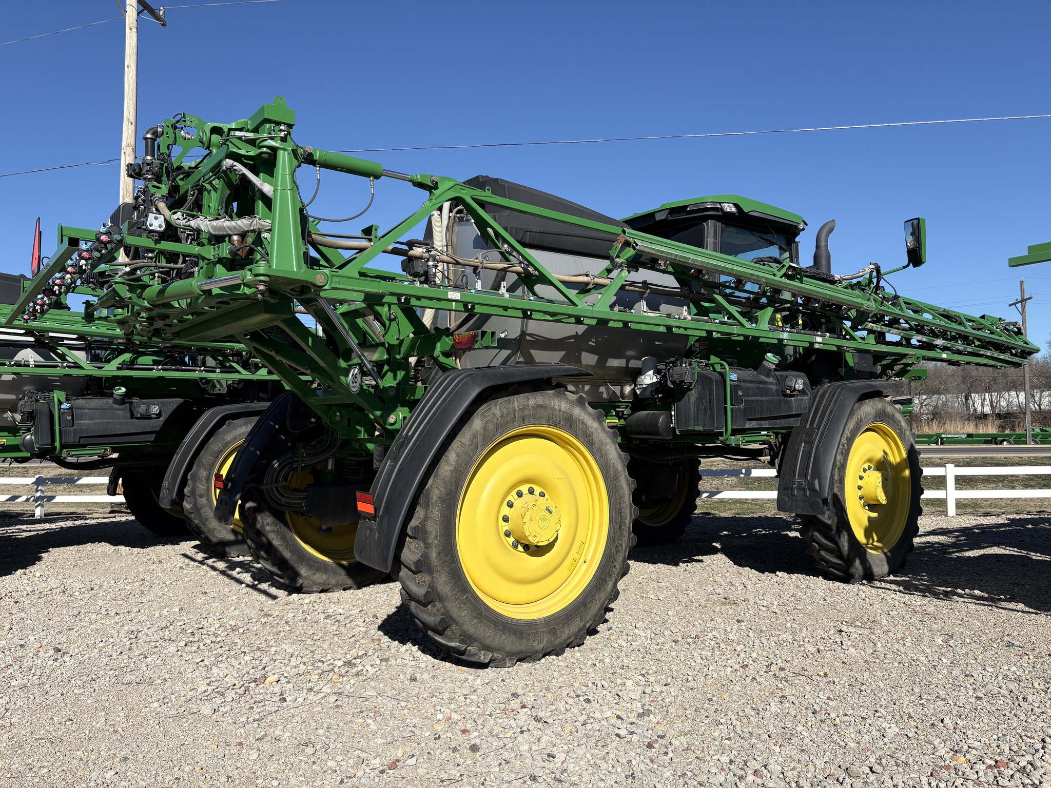 2023 John Deere 612R Image 3