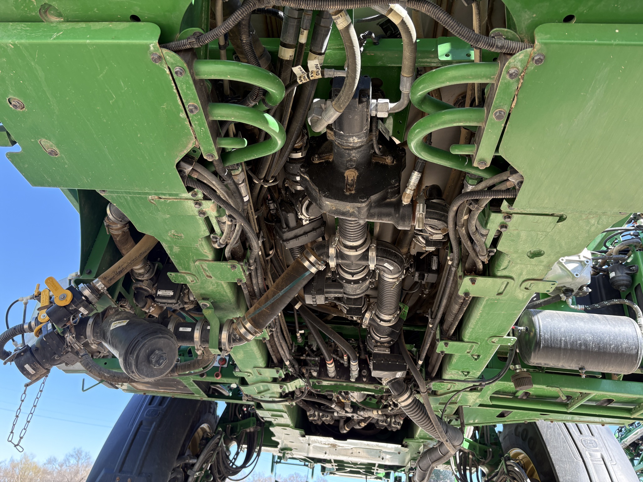 2023 John Deere 612R Image 8