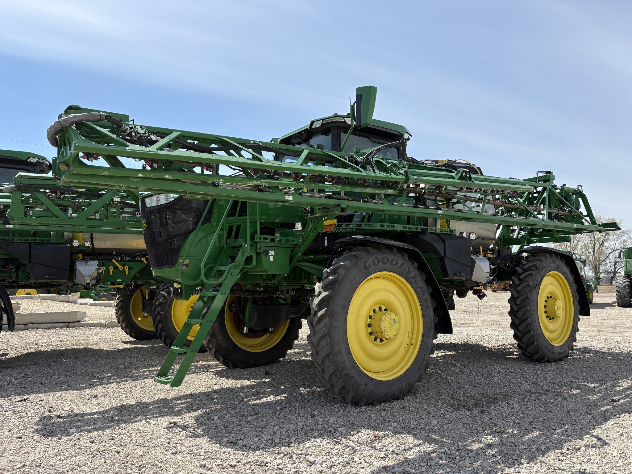 2023 John Deere 612R Image 1