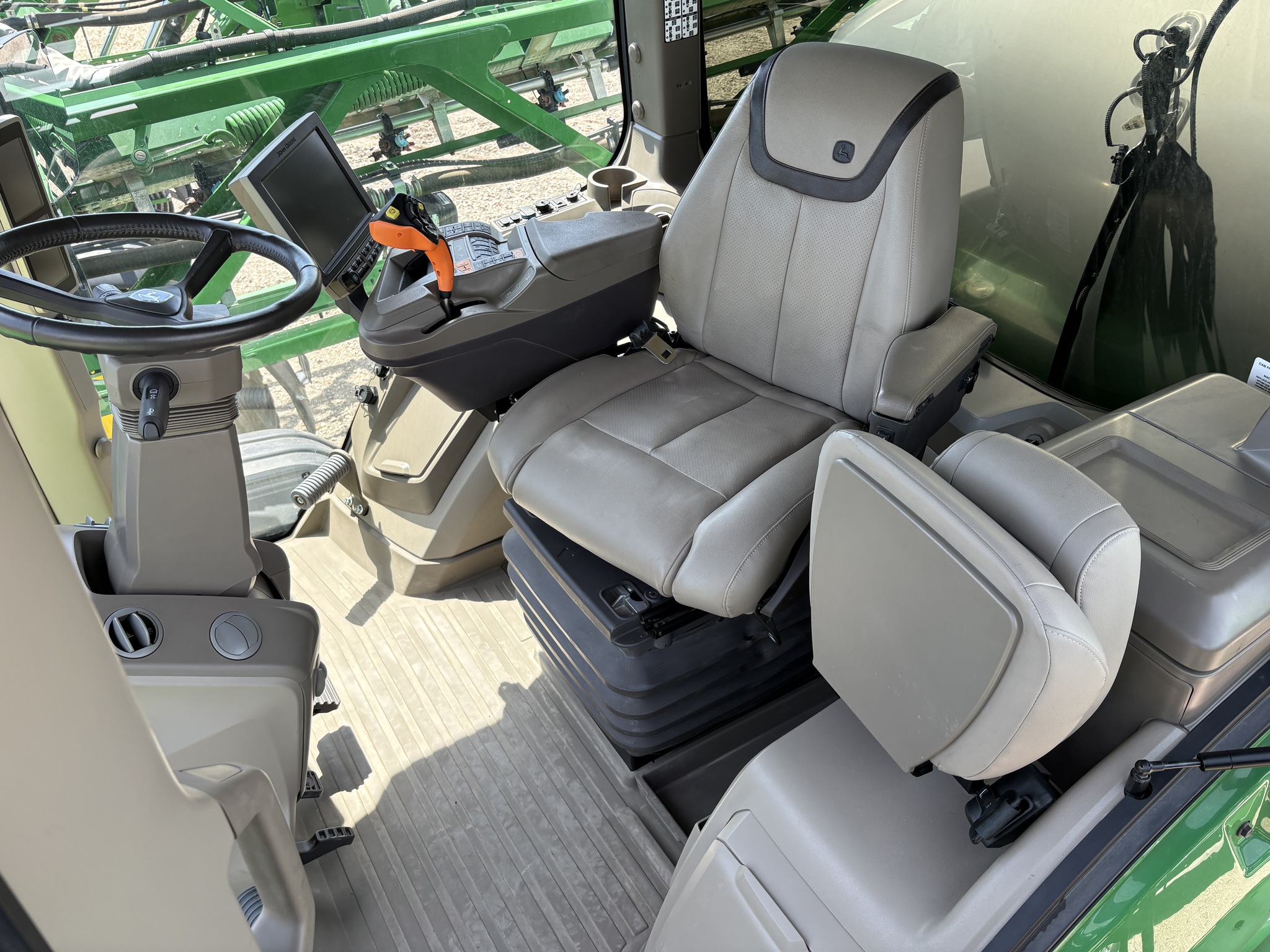 2023 John Deere 612R Image 9