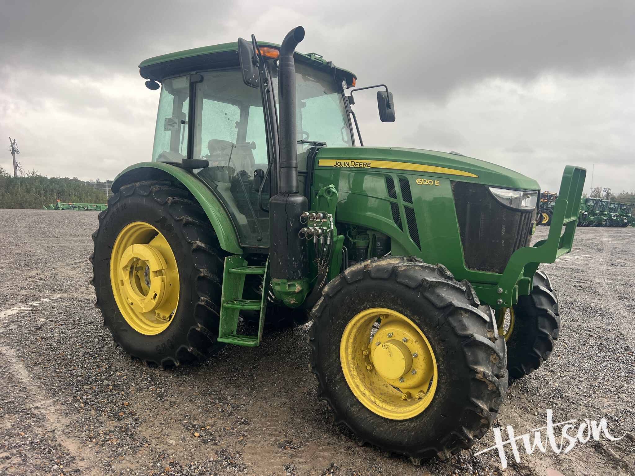 2023 John Deere 6120E