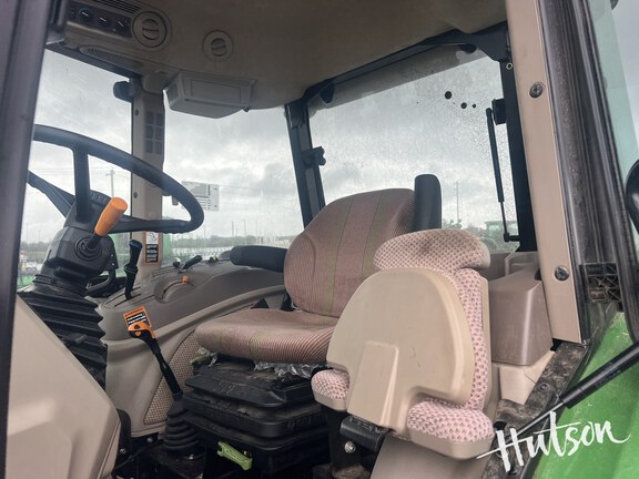 Photo of 2023 John Deere 6120E