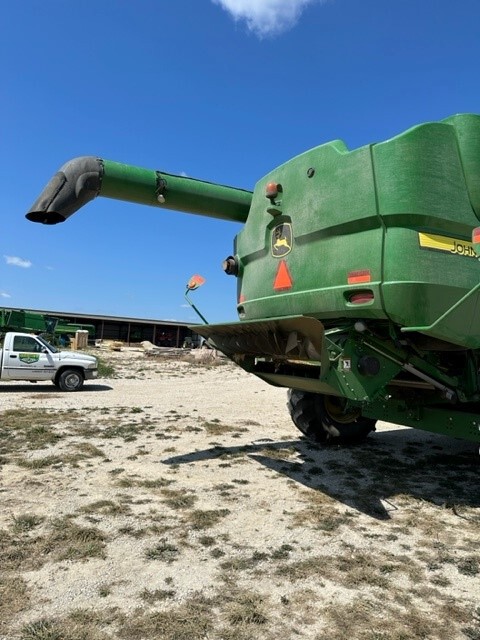 2013 John Deere S670 Image 19