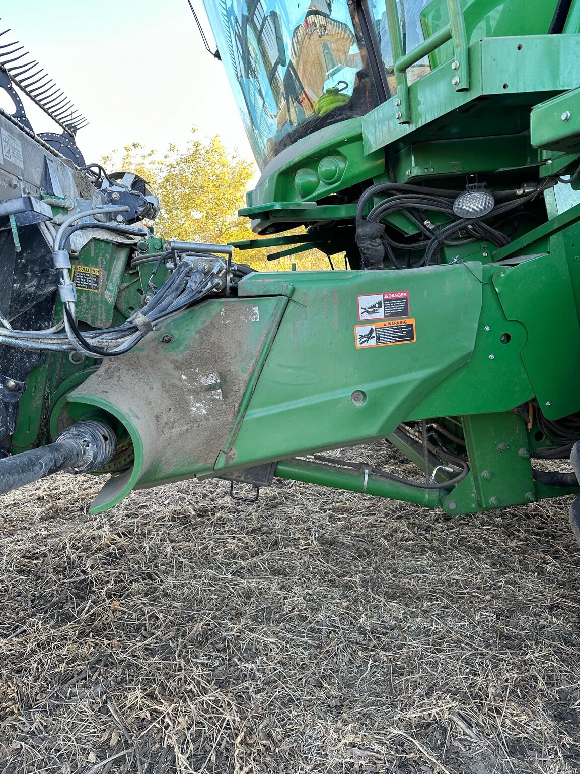 2013 John Deere S670 Image 5