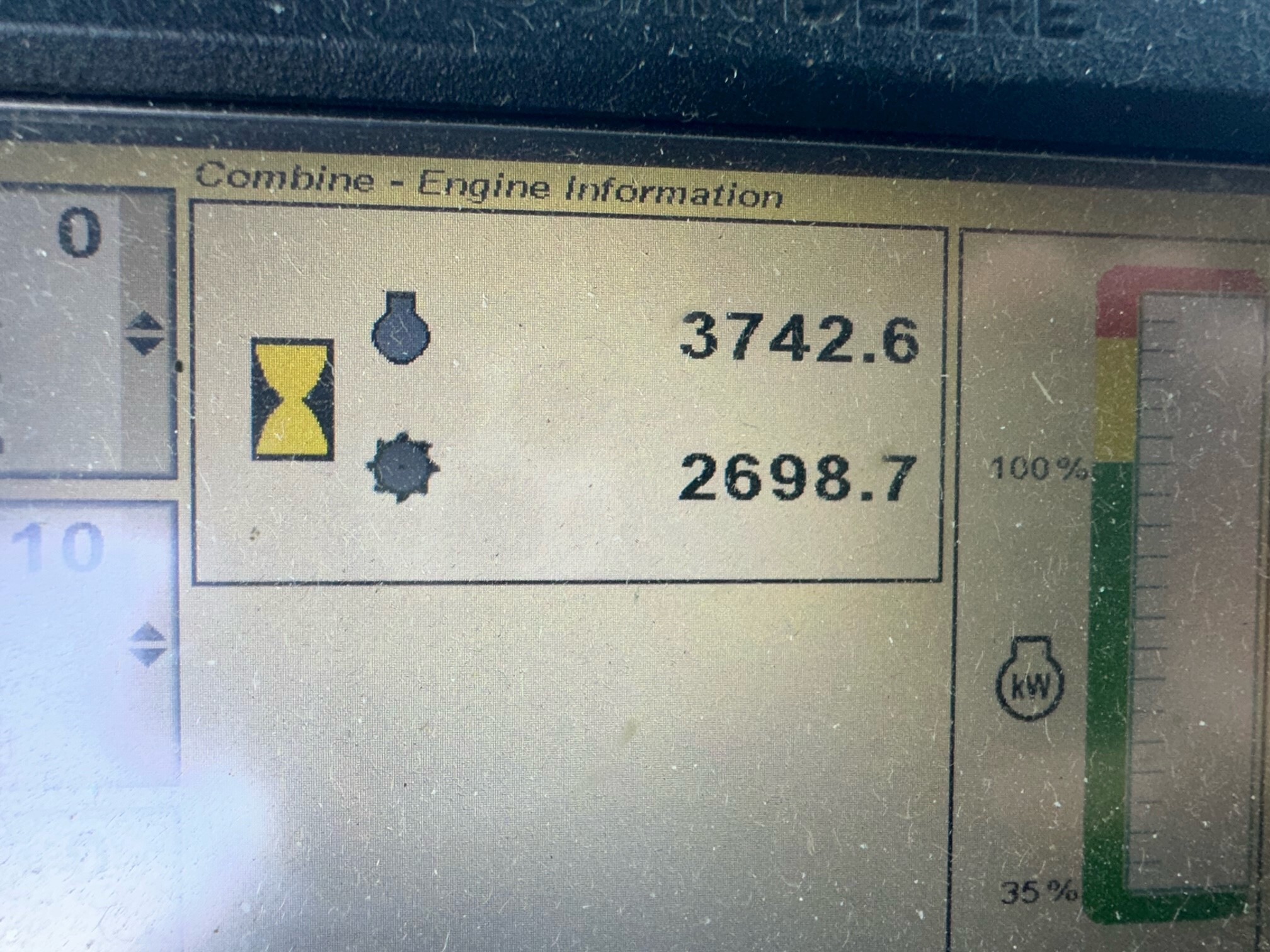 2013 John Deere S670 Image 13