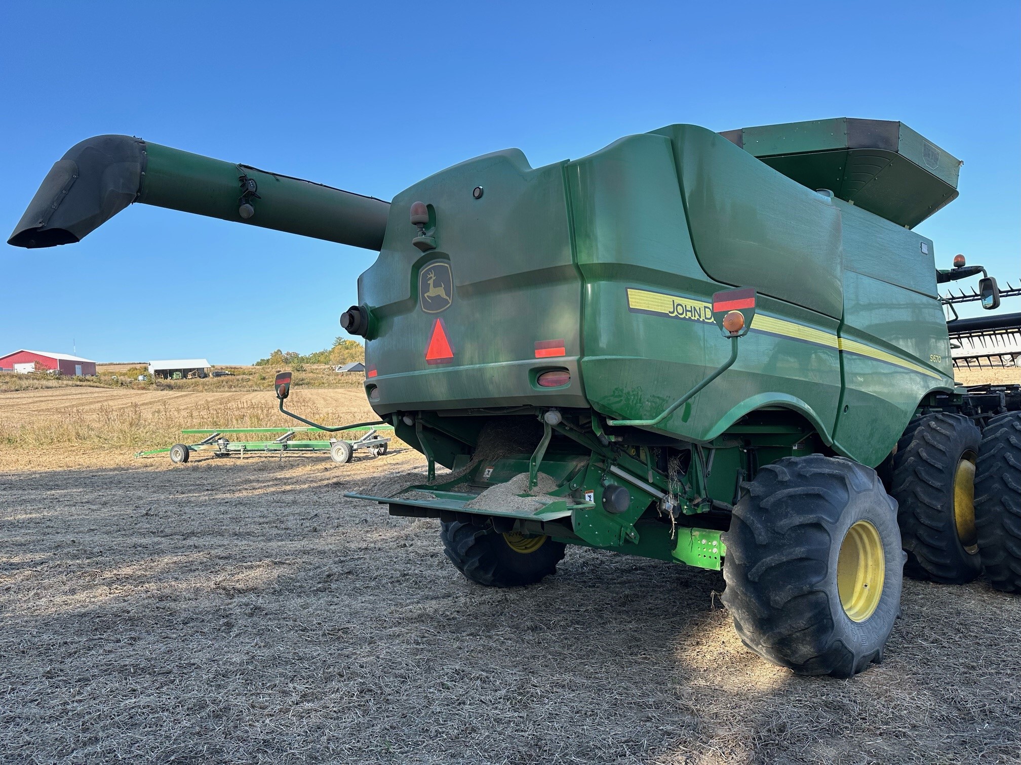 2013 John Deere S670 Image 4