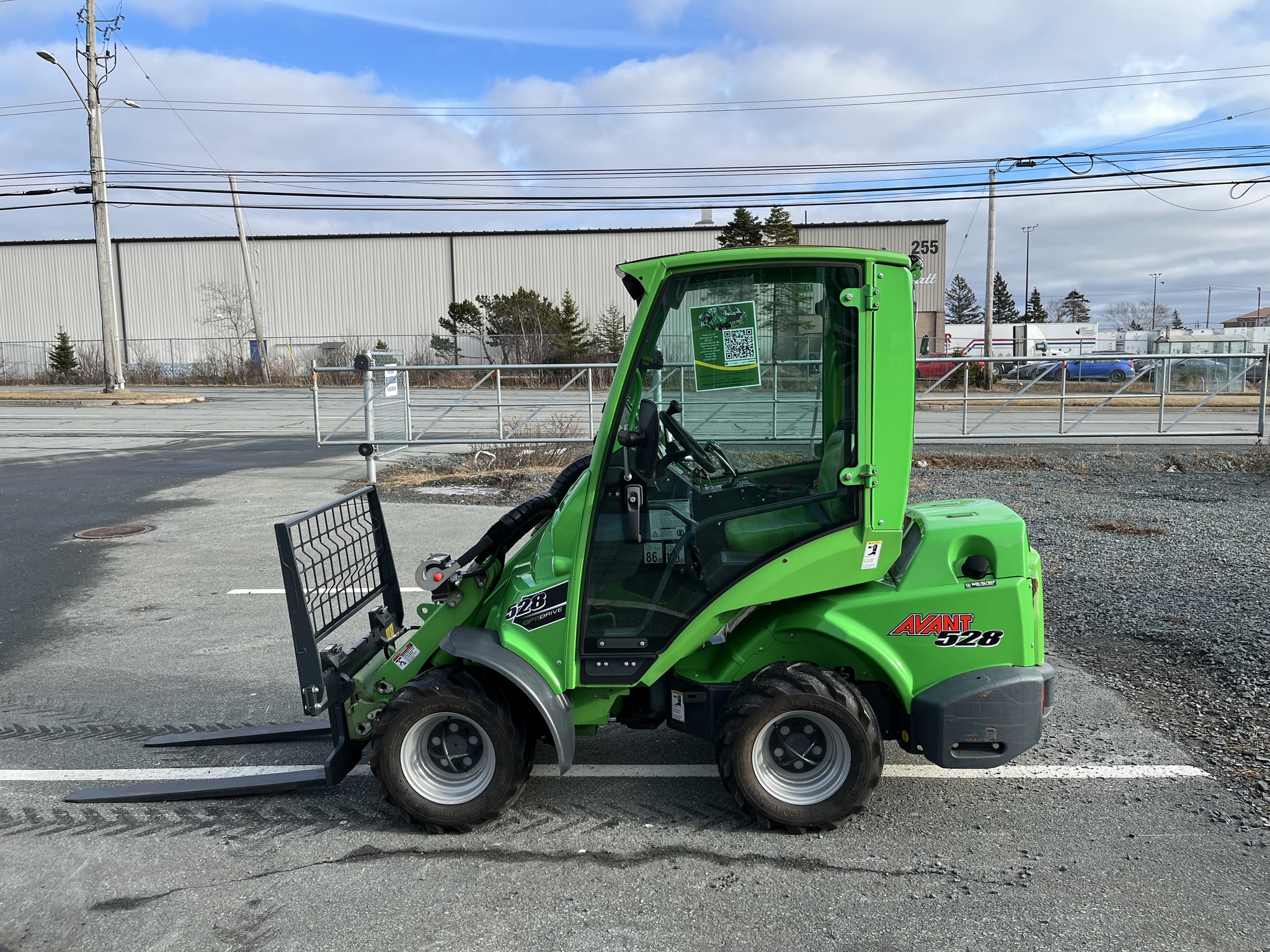 2023 Avant M528 Image 7