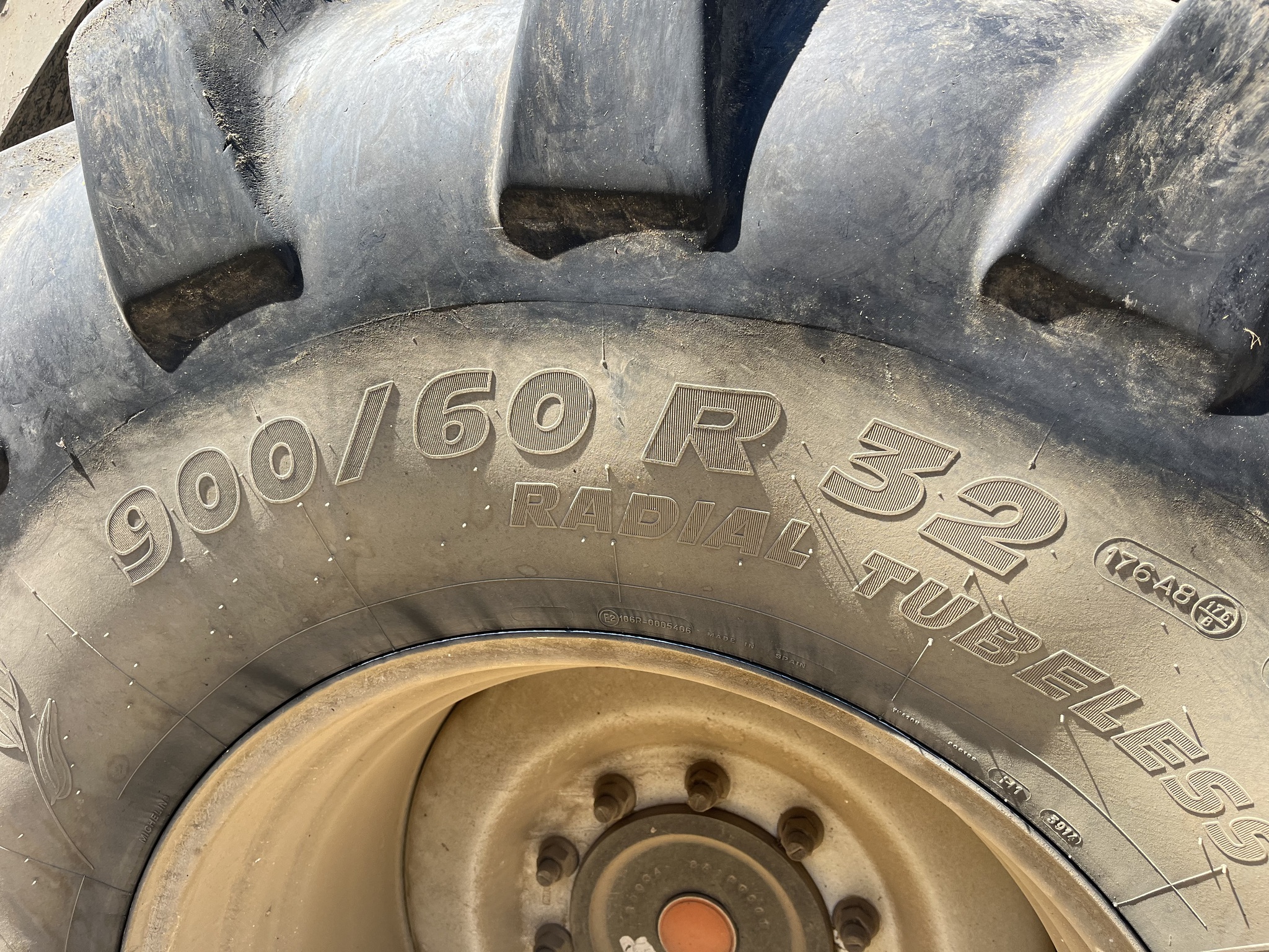 2015 New Holland FR600 Image 17