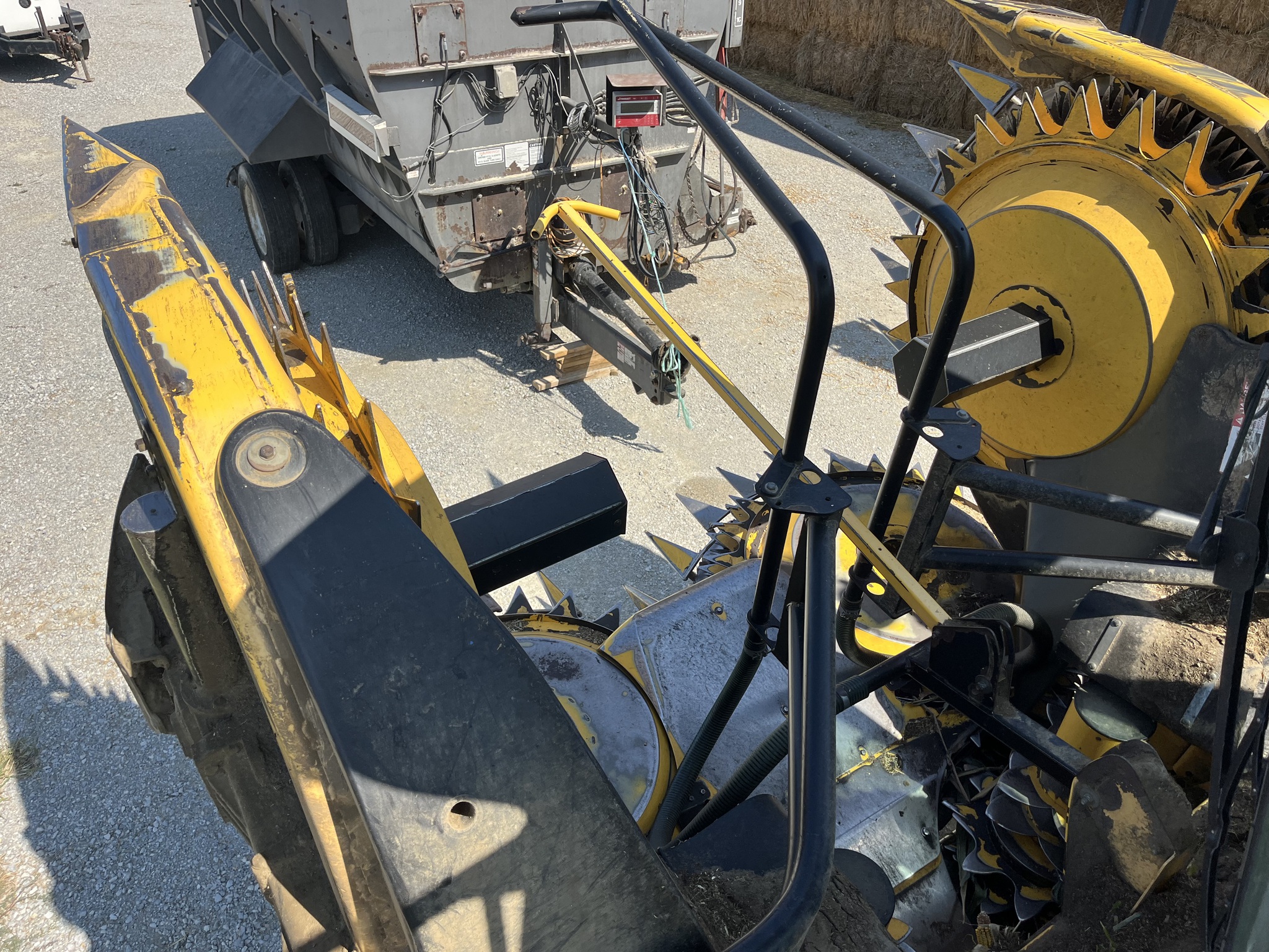 2015 New Holland FR600 Image 14