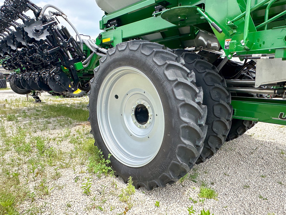 2024 Unverferth 2030-DT