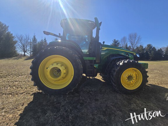 Photo of 2024 John Deere 8R 250