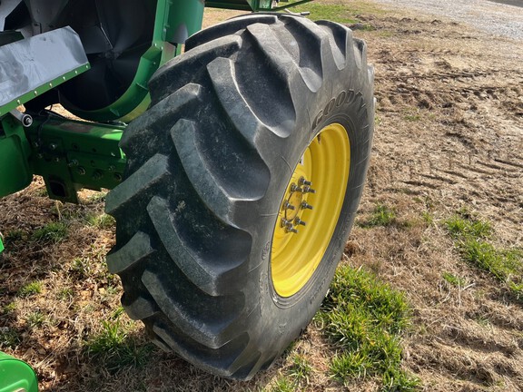 2012 John Deere T670