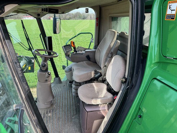 2012 John Deere T670