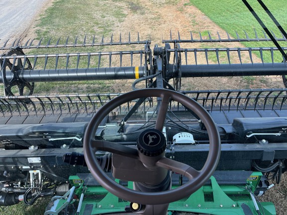 2012 John Deere T670