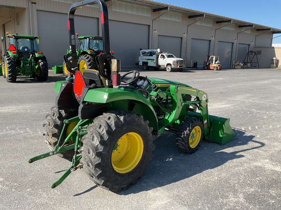 2022 John Deere 3043D Photo 7