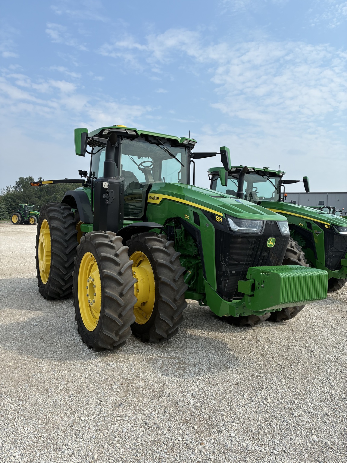 2024 John Deere 8R 370 Image 1