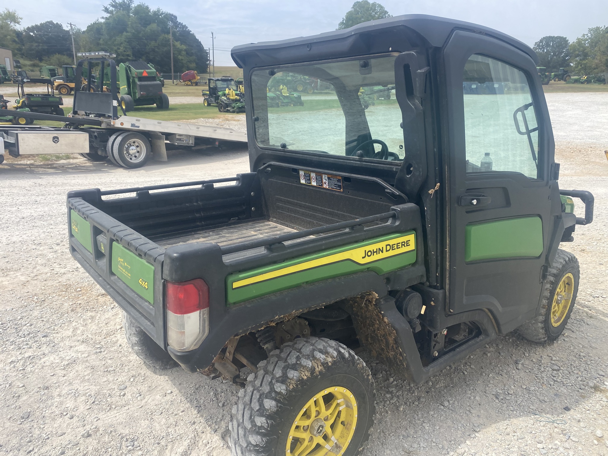  2021 John Deere XUV 835M at Heritage Tractor in Harrison, AR