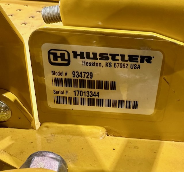 2017 Hustler Super 104 36 Image 8