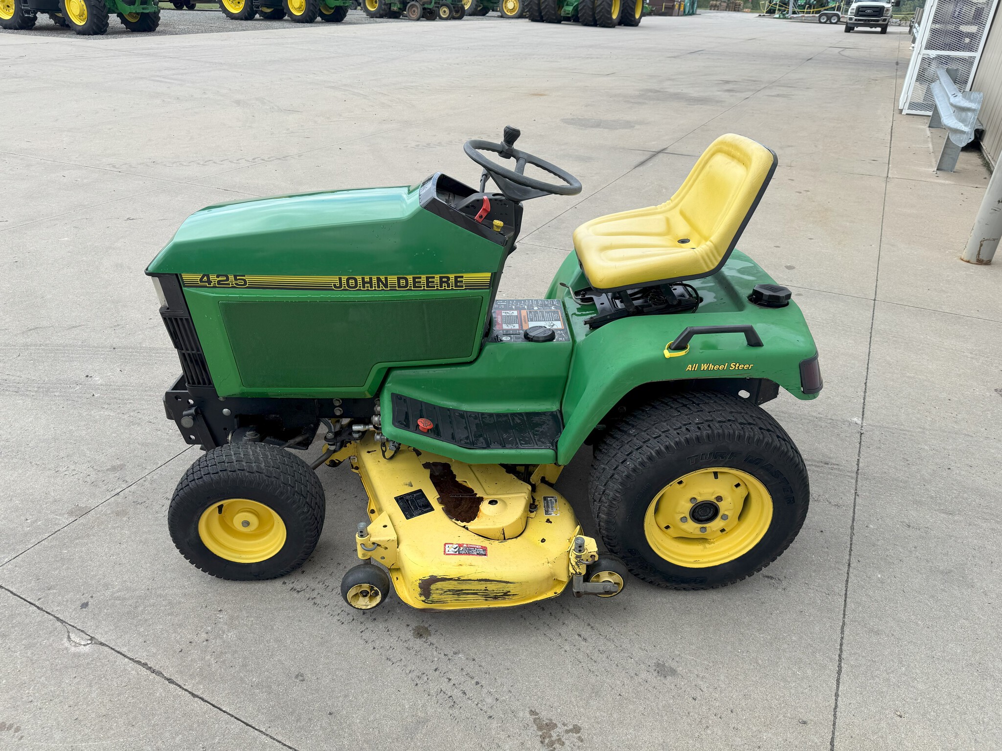 1994 John Deere 425 Image 6