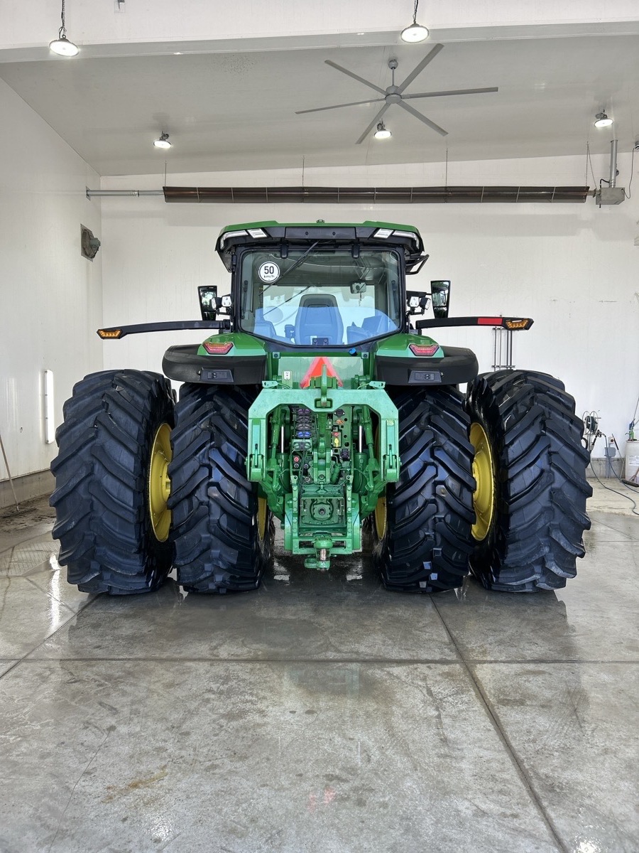 2023 John Deere 8R 340 Image 4