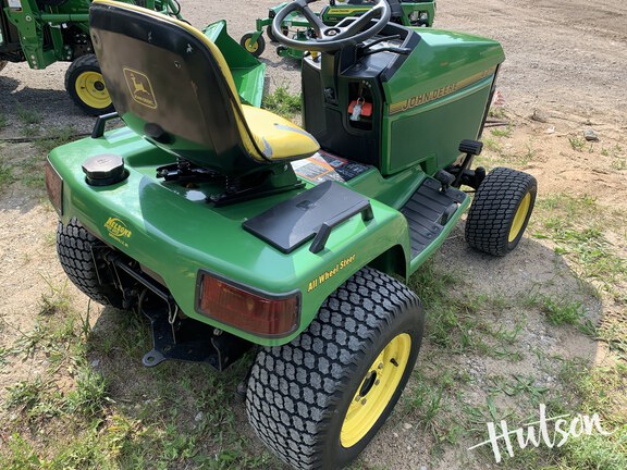 Photo of 1993 John Deere 425