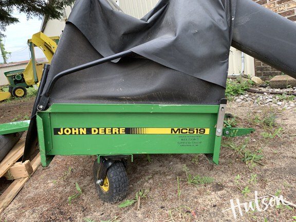 Photo of 1993 John Deere 425