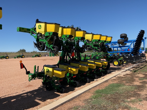 jone　オーダー 2024 John Deere 1725 | United Ag & Turf | John Deere | Used