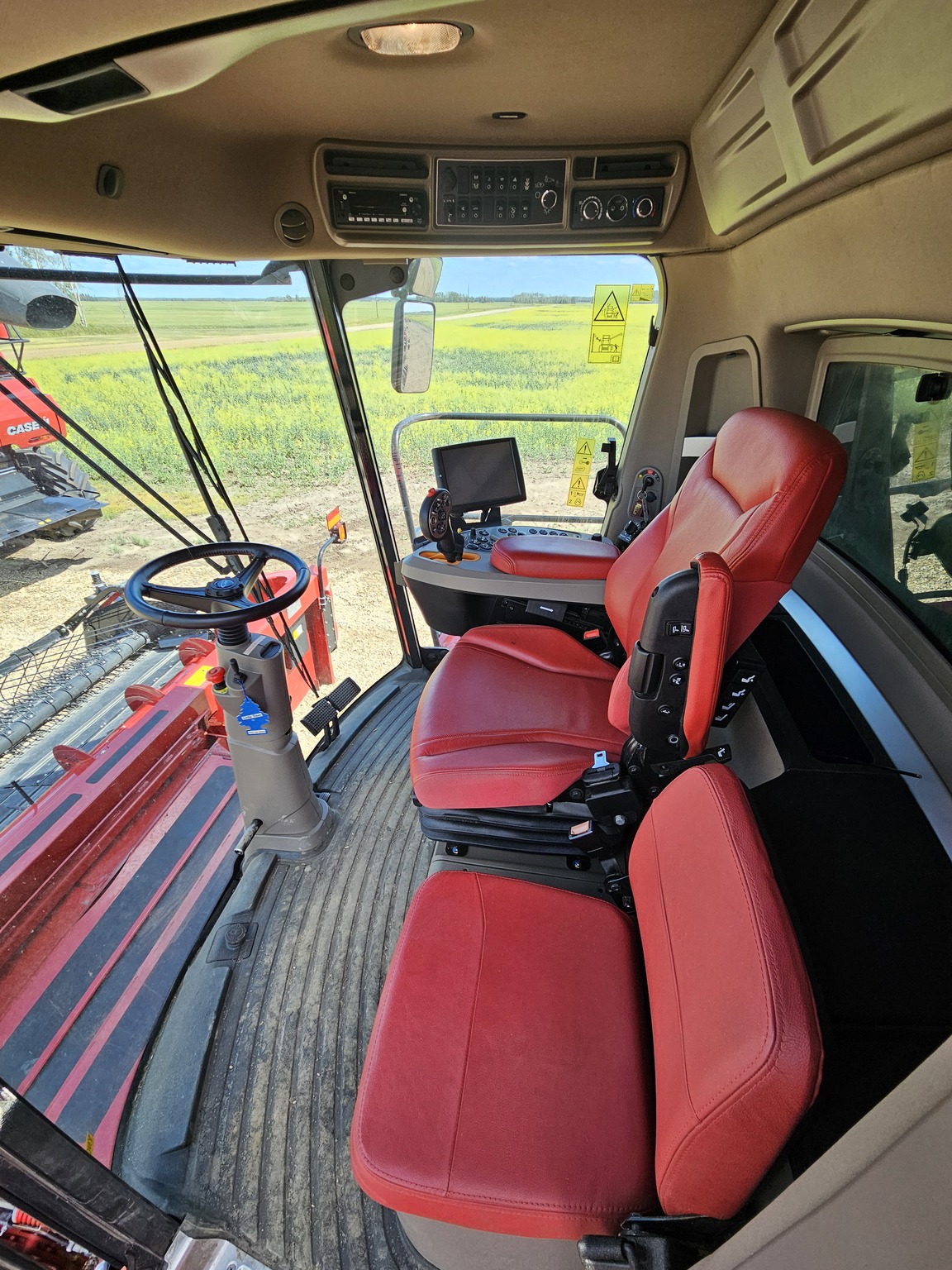 2022 Case IH 8250 Image 7