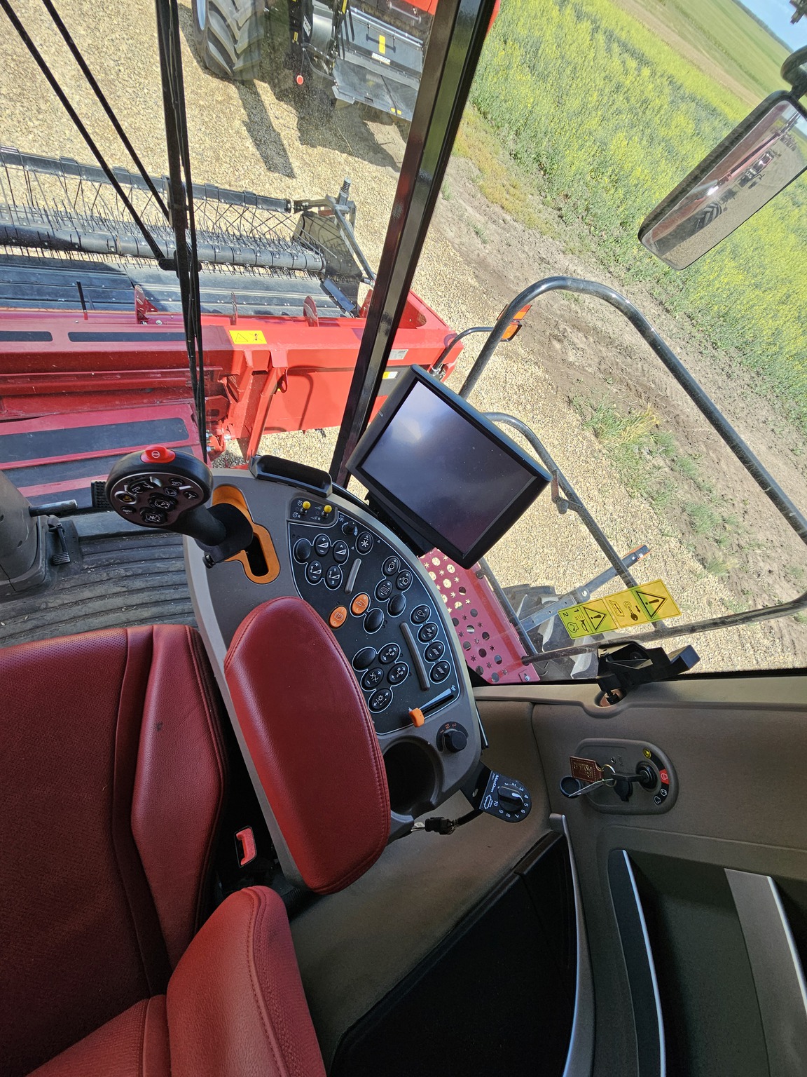 2022 Case IH 8250 Image 8