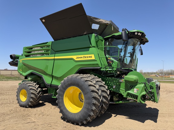  John Deere X9 1100