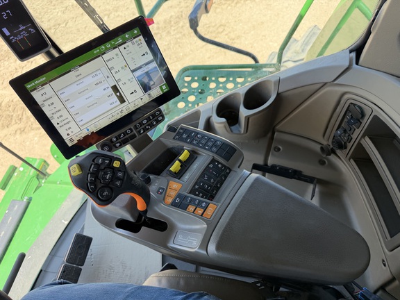2024 John Deere X9 1100 - Photo43
