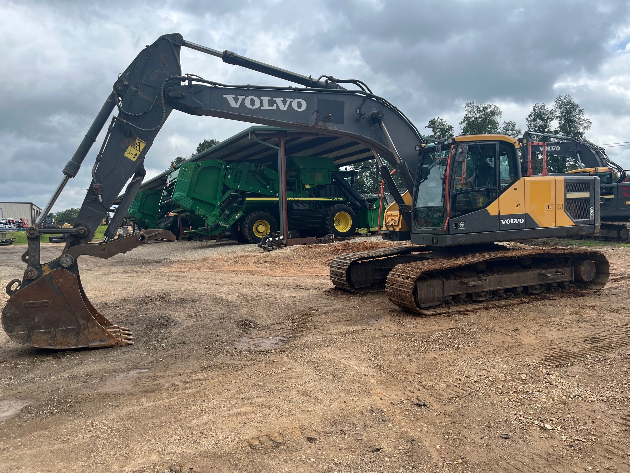 2019 Volvo EC220EL Image 1