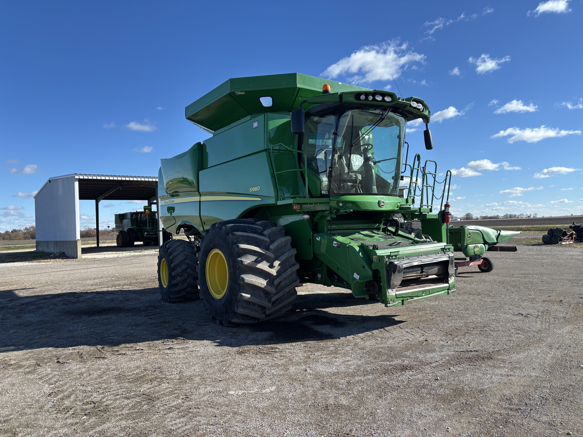  2013 John Deere S660 at Heritage Tractor in Carthage, IL
