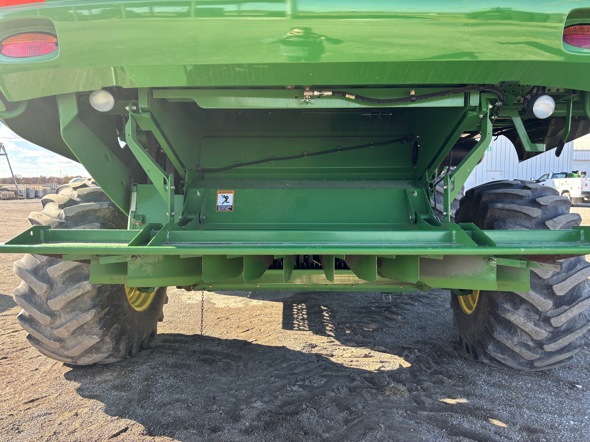  2013 John Deere S660 at Heritage Tractor in Carthage, IL