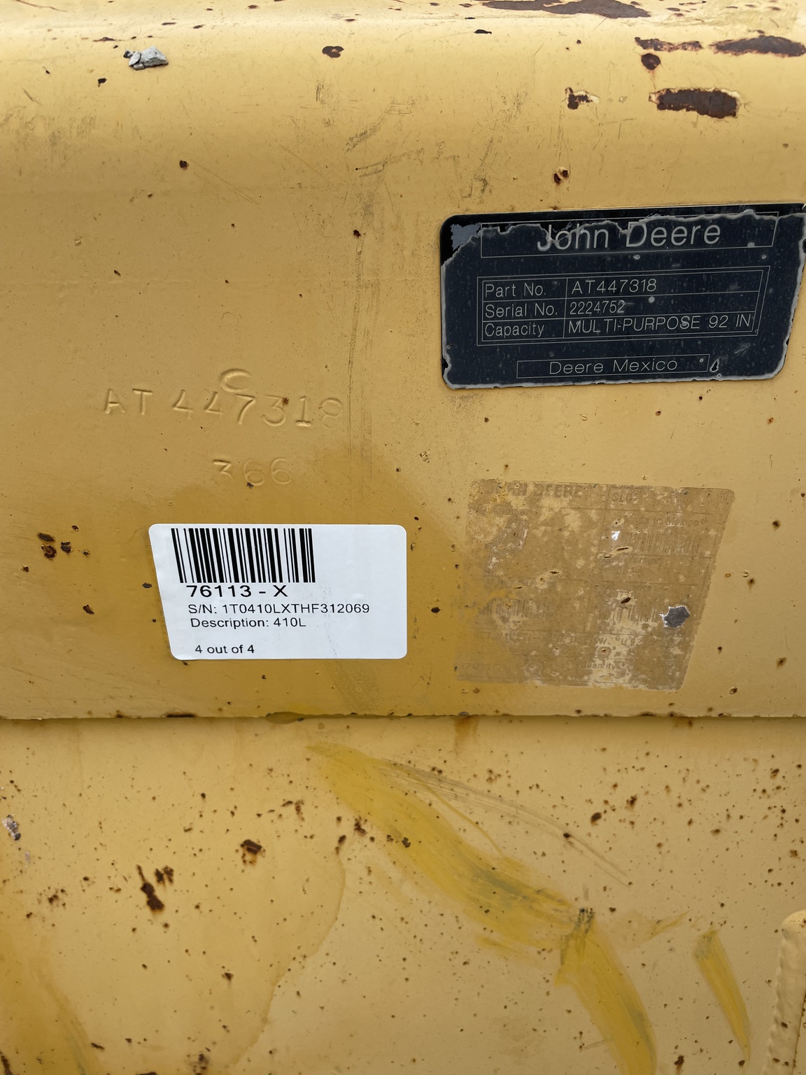2017 John Deere 410L Image 11