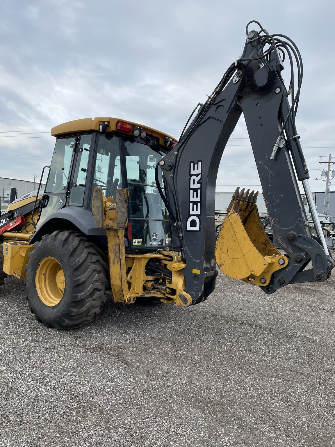 2017 John Deere 410L Image 5