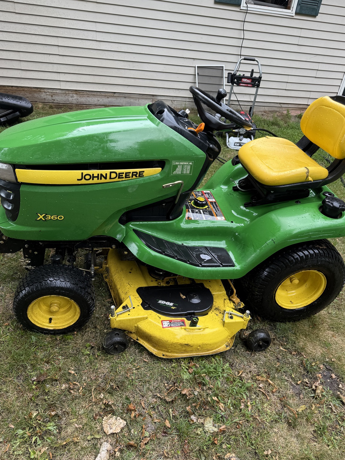 2012 John Deere X360 Image 3