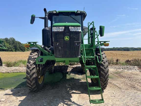 Photo of 2023 John Deere 600R