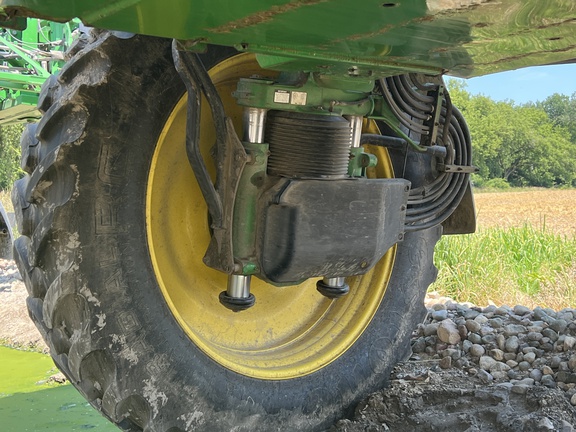 Photo of 2023 John Deere 600R