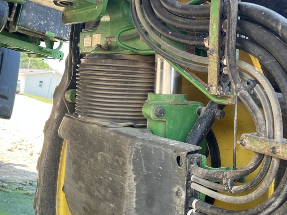 Photo of 2023 John Deere 600R