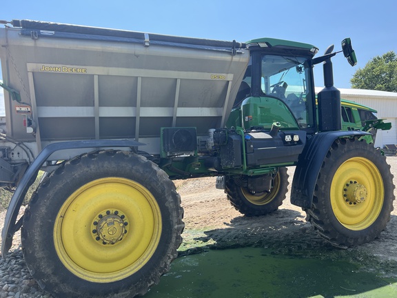 Photo of 2023 John Deere 600R