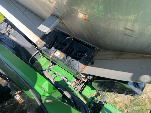 Photo of 2023 John Deere 600R