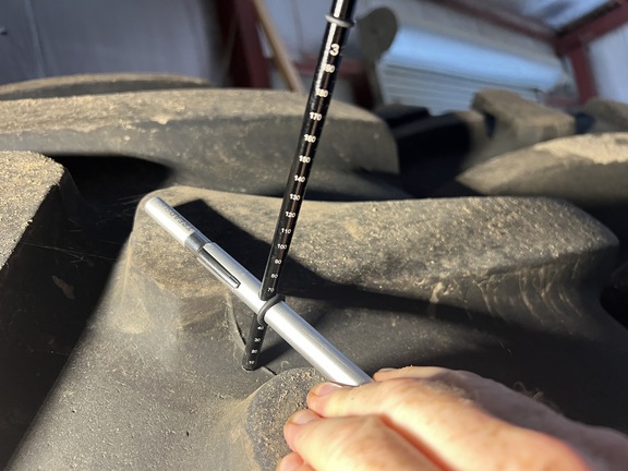 Photo of 2023 John Deere 600R