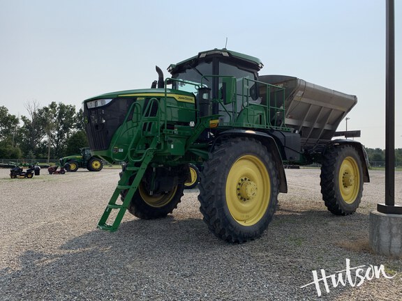Photo of 2023 John Deere 600R