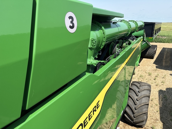 2024 John Deere X9 1000 - Photo12