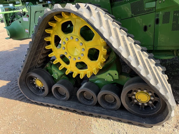 2024 John Deere X9 1000 - Photo13