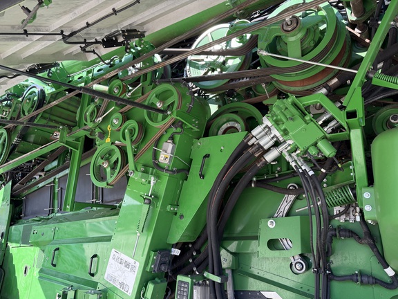 2024 John Deere X9 1000 - Photo20