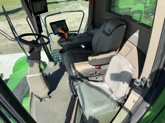 2024 John Deere X9 1000 - Photo41
